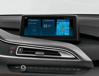 [06] The BMW display key shows various information about the vehicle s status and allows selected functions to be controlled