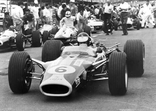 (Ford Motor Company) The race at Levin was to be the last ever appearance of the Lotus 49 in British Racing Green, for the following week, Colin Chapman announced the link-up of Team Lotus with the