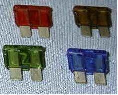 Holders for 2000 series fuses 2011-08-50 2011-10-30 2011-12-20 2011-14-15 2011-16-10 ATO FUSES Fuses are standard for 12 volt application on cars, trucks, and boats.