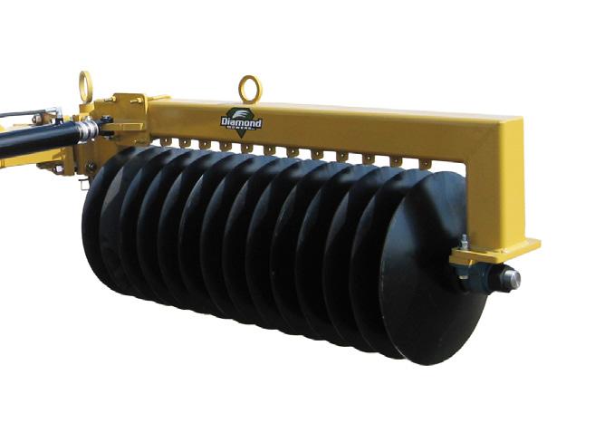 PITCH CYLINDER Standard equipment is a hydraulic cylinder that controls the