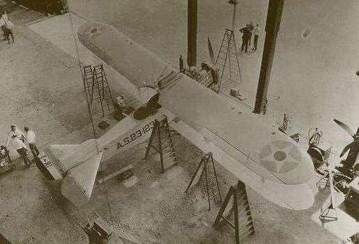 CO-6 Engineering Division span: 48', 14.63 m length: 29'8", 9.04 m engines: 1 Liberty V-1410 max. speed: 132 mph, 212 km/h (Source: USAAF?