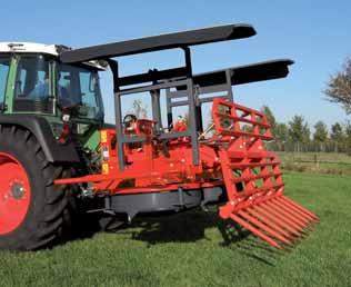 Duplex 600 can be supplied with a silage fork for better levelling across the clamp. DUO_001.
