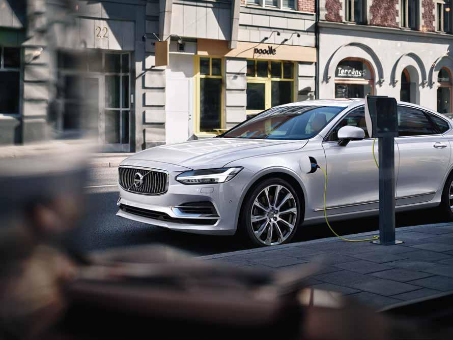 This experience together with advanced research put Volvo Cars in the forefront of technology, and our latest powertrain advancement the high-performance T8 Twin Engine AWD with plug-in hybrid