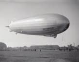Extend Language The word zeppelin comes from the German language. We use this German word to talk about airships. The words listed below also come from German. Do you know what these words mean?