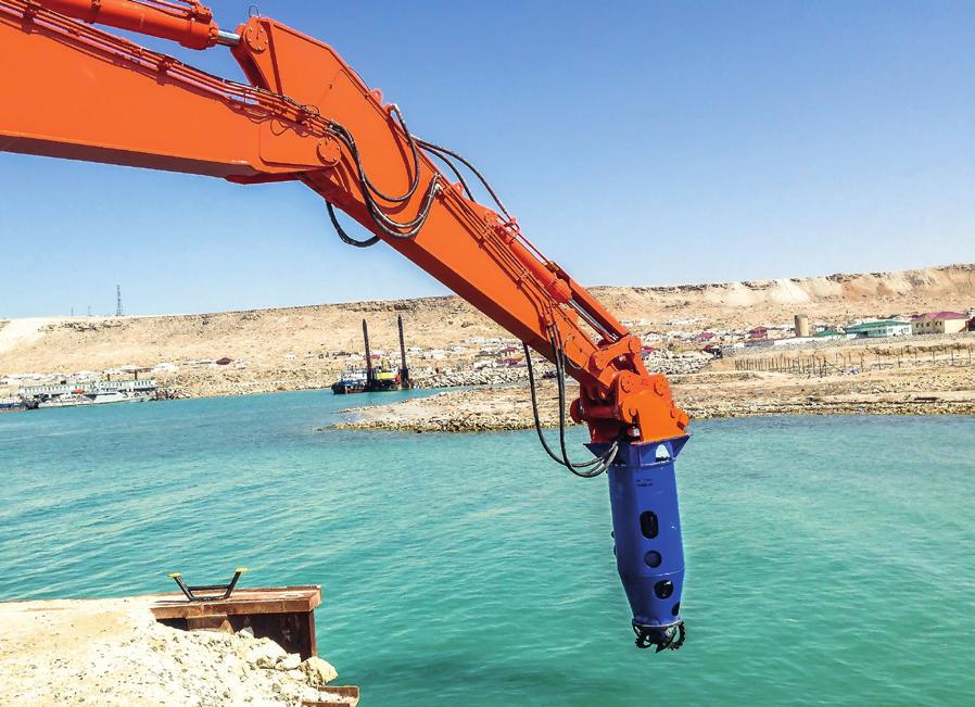 THE HYDRAULICALLY DRIVEN DOP SUBMERSIBLE DREDGE PUMP The hydraulically driven DOP pump has been designed to efficiently dredge a sand/water mixture.
