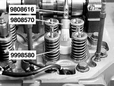 Page 6 15 17 Clean the copper sleeves in the unit injectors using tools 9808616, 9808570, and 9998580.