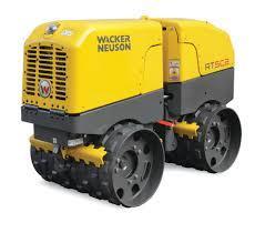 5 tonne roller but in a confined area Specifications Weight 140kg Width 400mm Max Speed 21m/min Unleaded petrol, key start self propelled forward and reverse