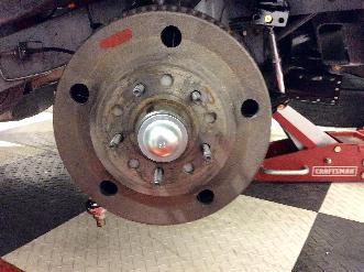 5). The brake assembly must be of the original type, material and specifications as when the car was raced or homologated.