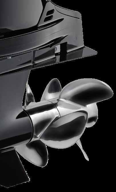BENEFITS HIGH PROPULSION POWER The Suzuki Dual Prop System spreads the propeller load, for more efficiency at low speeds when docking or trolling, while improving handling and turning at high speeds.