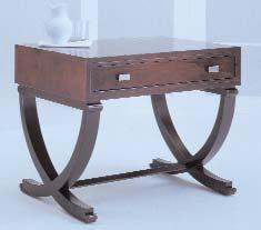 21-400 END TABLE W 32 D 21 H 26 in.