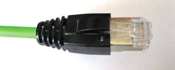 The sensor connector plug must be inserted properly with the relay matting receptacle before completing the coupling with the bayonet lock.