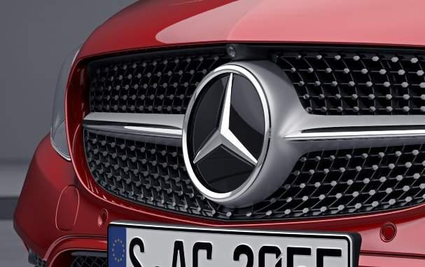 Mercedes-Benz Intelligent Drive. Be it during the rush hour, on long night-time journeys or on unfamiliar routes.