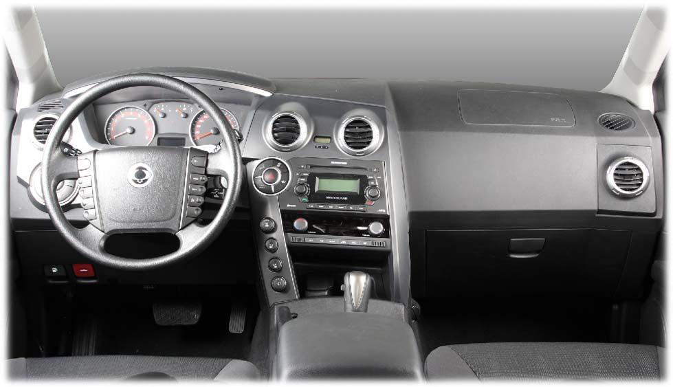 024 Tip switch on steering wheel Driving gear can be adjusted by operating the tip switch after moving the gear