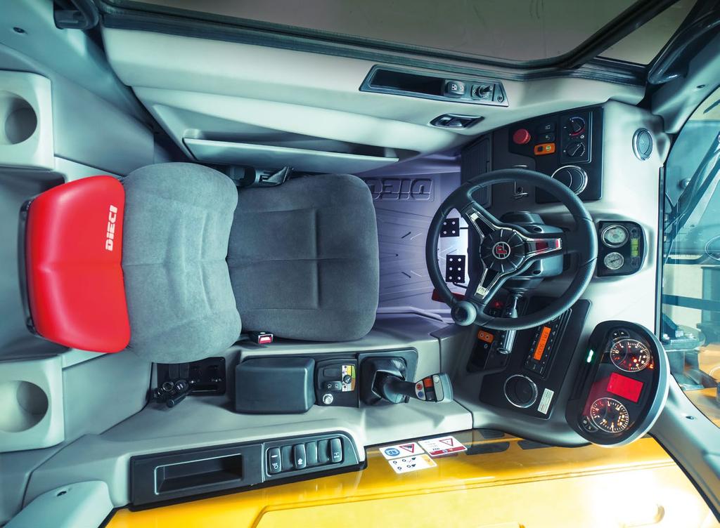 The interiors are made of soft touch materials obtained from the Automotive sector, extremely soft to the touch, which ensures excellent thermal and sound insulation, in addition to significantly