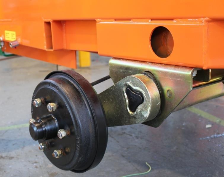 TRAILER AXLE AND WHEEL HUBS 03 14 10 11 08 05 12 09 07 04 13 15 06 1730891 AXLE ASSEMBLY C/W BRAKES (1650 kg RATING) 1 1730825 HUB, BRAKE DRUM 2 03 1730915 KIT, WHEEL BEARING AND SEAL 2 04 1730577