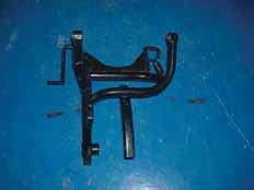 All parts of rear suspension Assemble all parts in the other direction and