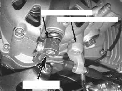 Attach the clutch cable receiver with screw(6x15). Installation of engine Install the engine COMP. to the frame referring to the relative service manual for the motorcycle.