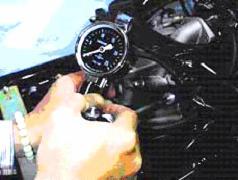As engine in idle speed: 1500 rpm, aim at the mark F with the ignition light. Then, it is means that ignition timing is correct. Increase engine speed to 6000 rpm to check ignition advance degree.