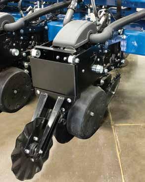 DOWN PRESSURE PLANTERS 15 LIFT ASSIST SPLIT ROW LIFT ASSIST True Depth offers lift assist on a split row planter, making it easier to raise your push row units for storage and when switching from