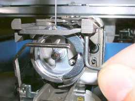 Adjustment of retainer on rotary hook 3-5-2 1.