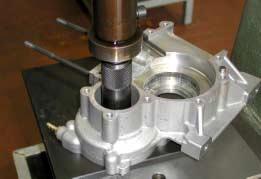 - REMOVE BEARINGS FROM CRANKSHAFT WITH THE SPECIAL TOOL (P.N. 10291) (see Fig.33).
