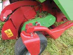 Accelerator roller The most noticeable new feature is a large steel roller in the pickup, which essentially speeds up the flow of grass to  In addition to this, like a rotor in a baler spreading the