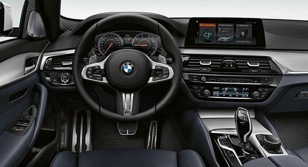 Standard equipment Optional equipment In the premium-quality interior, the M specific leather
