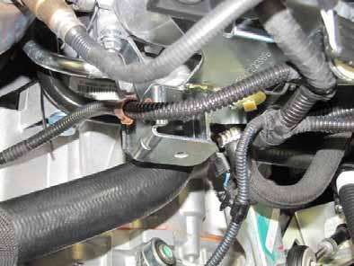Discard section X. Hose A = 80 moulded hose B C D X B = 80 C = 90 D = 60 Cutting hoses to length A C Push braided protection hose onto hose C and D and cut to length.