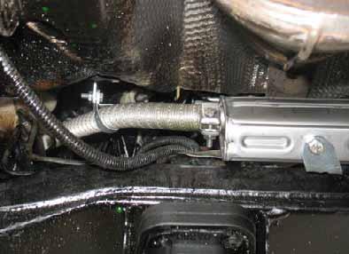 M6x0 bolt, flanged nut, p-clamp Silencer M6x6 bolt, spring