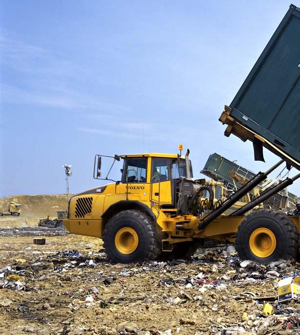 A VITAL LINK IN MODERN WASTE HANDLING Volvo has over twenty five years experience in waste handling and offers the market s widest range of purpose-built machines; all designed to meet high industry