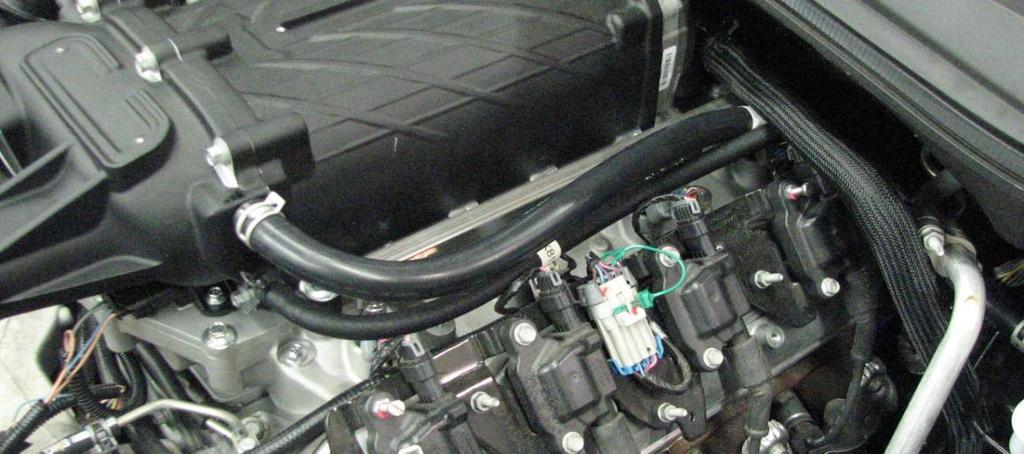 D-Side valve cover to D-Side