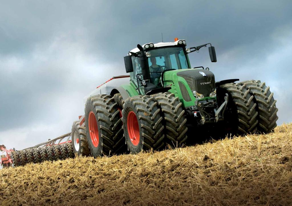 The new Fendt 900 Vario. 2 The top-level executive talent. 3 The new Fendt 900. The executive. The Fendt 900 Vario is the top-level executive on the tractor market.