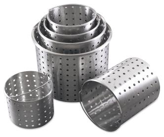 Stock Pot, Lid & Aluminum Basket Durable aluminum alloy Eagleware pot transfers heat evenly while basket allows for circulation of water and easy draining. Set includes pot, basket and cover.