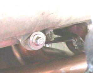 Borla Performance Stainless Steel Long Tube Header Installation (continued) 8. Carefully lower the vehicle. 9.
