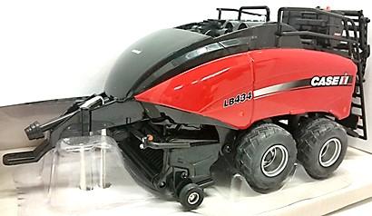 #213 $ Ertl 1/32 Case-IH Steiger 9150 with 3 hyd SCV s & cab glass. New in Box from 2008.