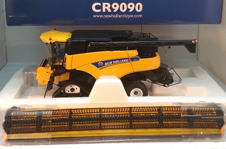 NIB #258 $ Universal Hobbies 1/32 New Holland LM5060 Telehandler with Pallet forks, boom that