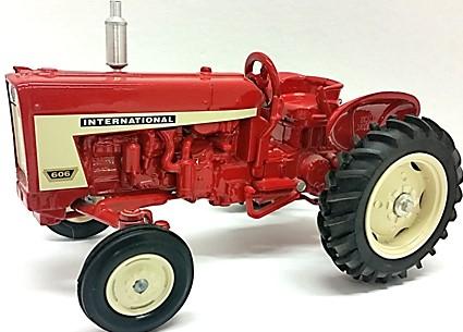 NIB #307 $ Ertl 1/16 International 650 Standard tractor.