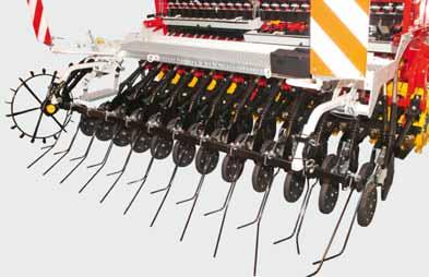 Harrow tines The strong harrow tines feature spiral springs for perfect results. Shocks are absorbed using maintenance-free rubber mountings.