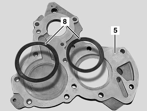 15 Axial Play Adjustment 4) Measure depth between intermediate flange cover and bearing seat - A A = 5.50mm Calculation example: Depth A 5.50 mm Distance B 4.