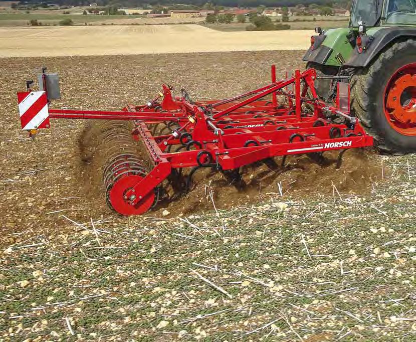 24 4 Cruiser XL Shallow cultivation in perfection The Cruiser XL is a specialist for shallow cultivation.