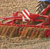 Due to a frame height of 85 cm and a tine spacing of 30 cm it mixes all residues evenly even on the heavy soils.