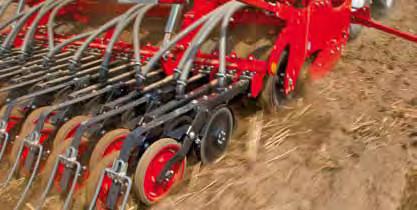 The range of use is universal (after plough, mulch or direct sowing) and it benefits from all advantages of the Pronto system: cultivating, consolidating, sowing,