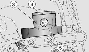 4 Maintenance 04_11 REAR Place the vehicle upright so that the fluid in the reservoir (3) is parallel to the cap (4).
