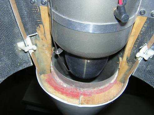 Exhaust tube: A very short exhaust tube must be fitted at the back of the airplane to protect the rear of the fuselage.