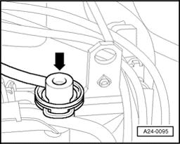 24-83 If specification obtained - Disconnect the vacuum hose off fuel pressure regulator -arrow- Fuel pressure must increase to approx. 4.0 bar - Switch OFF ignition.