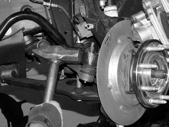 SUSPENSION SYSTEM WILL NOT WORK ON VEHICLES EQUIPPED WITH FACTORY AUTO RIDE SUSPENSION VERIFY DIFFERENTIAL FLUID IS AT MANUFACTURES RECOMMENDED LEVEL PRIOR TO KIT INSTALLATION.