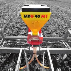 multi-metering system MDG 40 M1 MDG 100 M1 The compact construction and precise metering of the Multi-Metering System MDG offers ideal conditions for dispersion of seeds and granules without