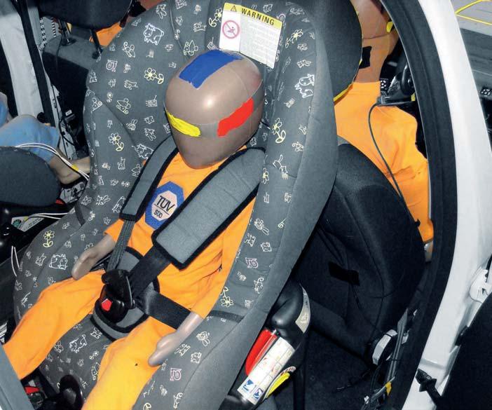 The child seats feature variability and numerous setting options to adapt them to the changing size of