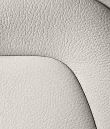 On the inside, aluminum tread plates welcome you every time you enter the cabin of your XC60.