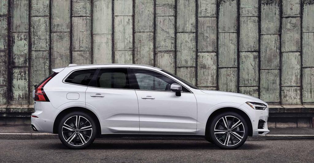 EXTERIOR DESIGN 7 The XC60 possesses all the qualities of good design understated yet confident, uncluttered and beautiful. It is an SUV that projects poise and power.